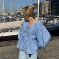 Blau