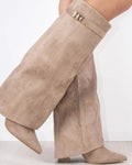 Beiges Wildleder